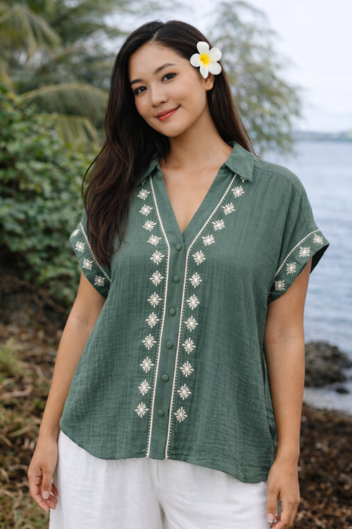 Blouse brodée verte esprit bohème